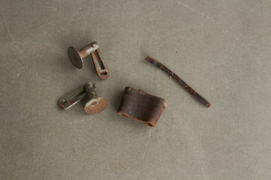 WW2 Tysk Reservedele til rygsæk / skulderremme. Original.