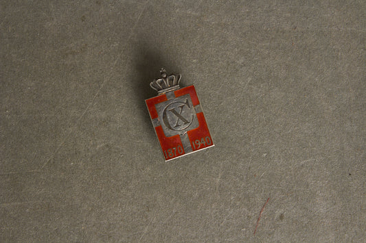 WW2 Dansk Georg Jensen Kongemærke i ægte sølv. Original.