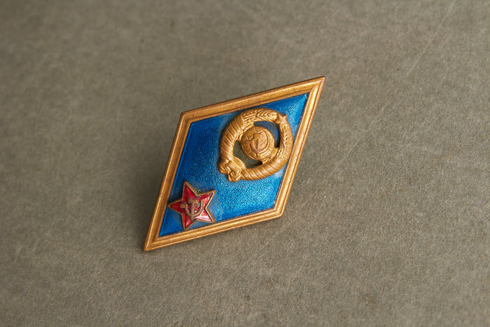 Russisk Militær pin for gennemført uddannelse ved Kommando skolen. Original.