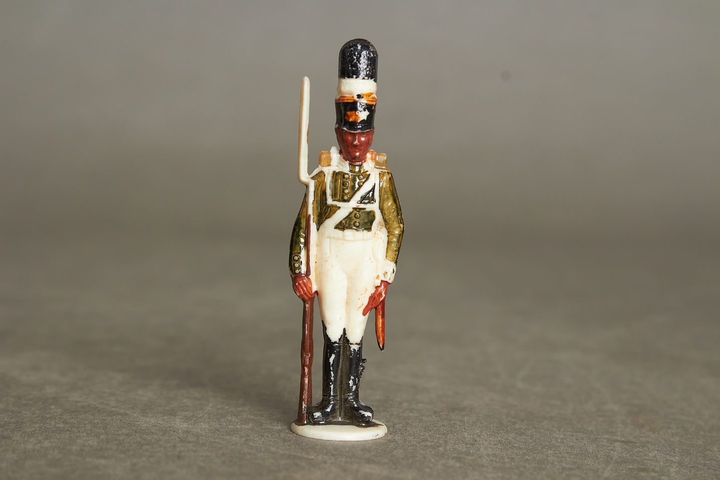 WW2 Tysk WHW figur. Original.