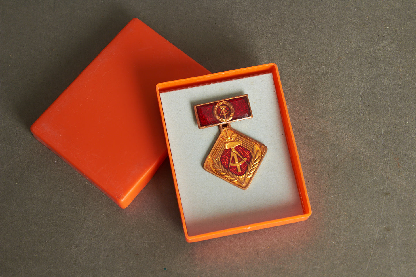 Østtysk DDR Medalje. Original.