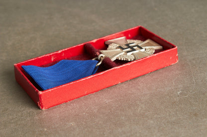 WW2 Tysk Treudienst 25 år Medalje. Toppen af æsken mangler. Original.