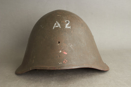 WW2 Dansk Frihedskæmper Hjelm "AMPA" (Amager) "A2" (A-Kompagni, Afsnit 2). Sjælden! Original.