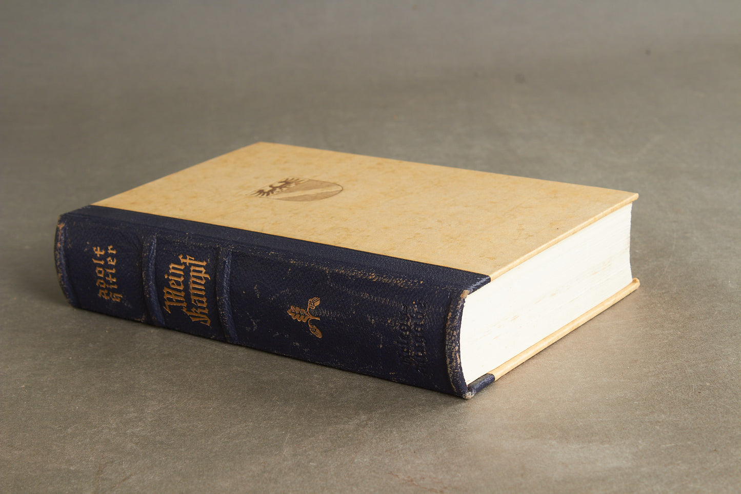 WW2 Tysk Mein Kampf i Bryllupsudgave. Med hilsen fra Borgmesteren. Sjælden. Original.