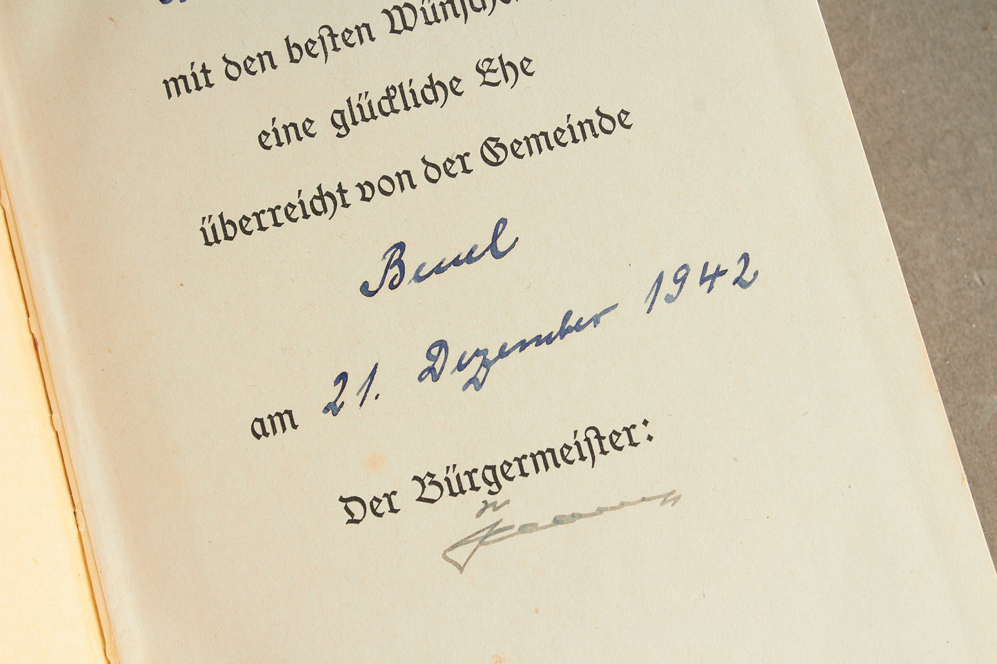 WW2 Tysk Mein Kampf i Bryllupsudgave. Med hilsen fra Borgmesteren. Sjælden. Original.