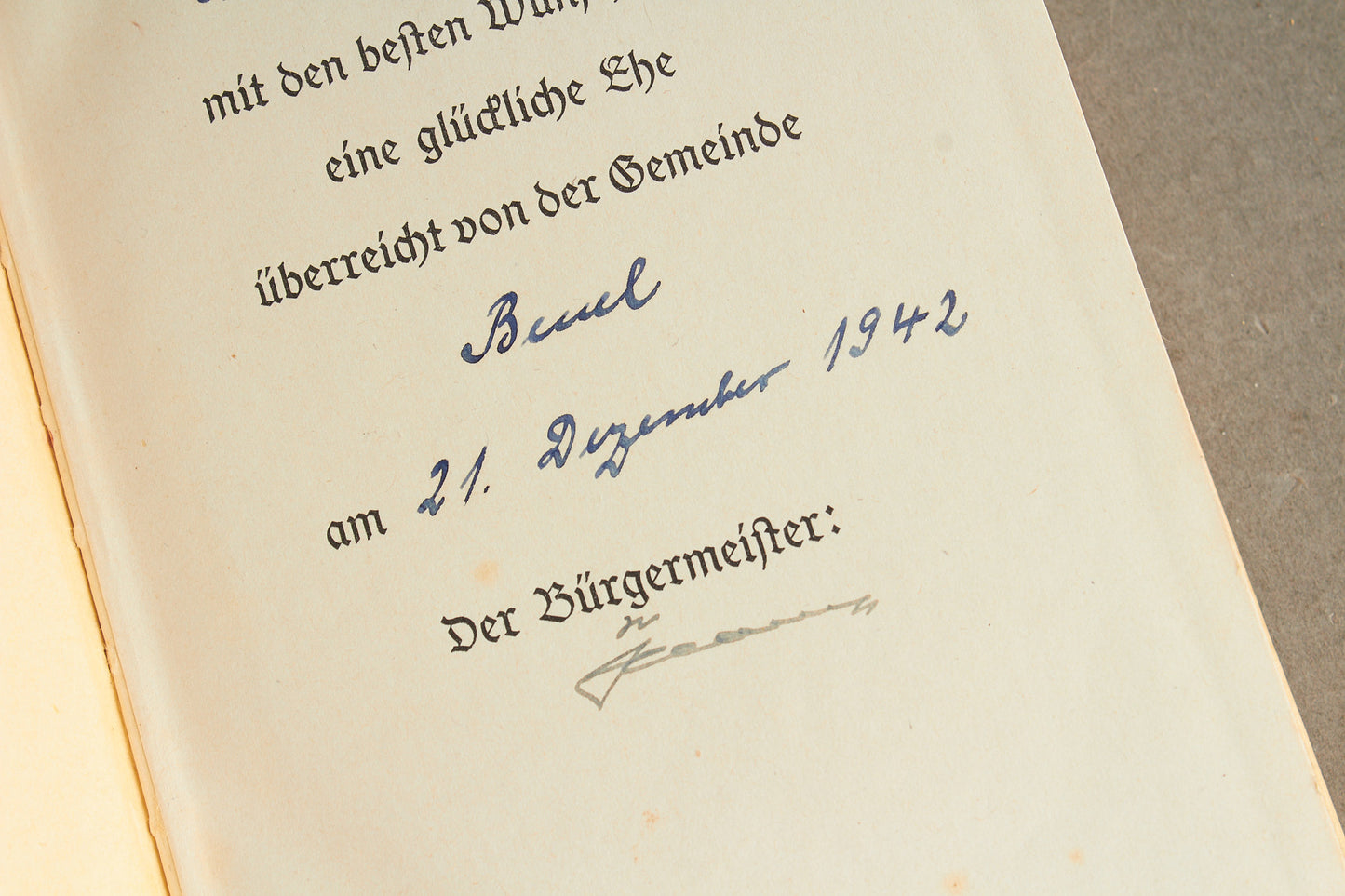 WW2 Tysk Mein Kampf i Bryllupsudgave. Med hilsen fra Borgmesteren. Sjælden. Original.