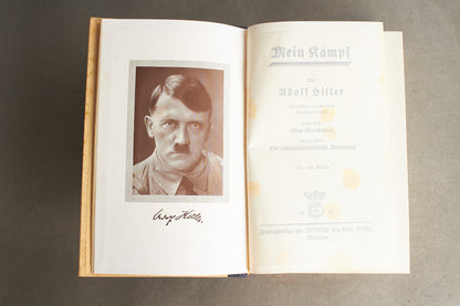 WW2 Tysk Mein Kampf i Bryllupsudgave. Med hilsen fra Borgmesteren. Sjælden. Original.