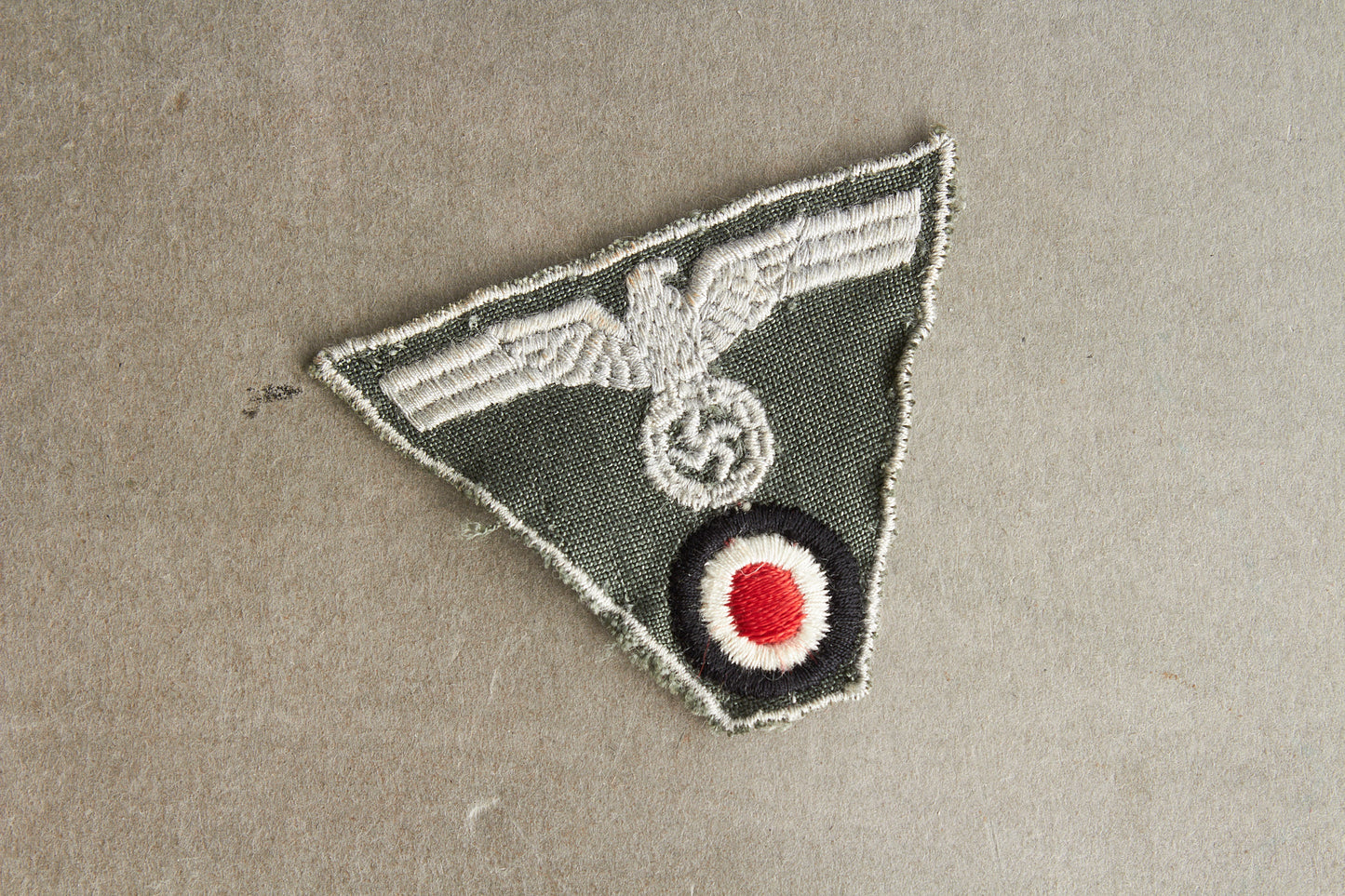 WW2 Tysk Wehrmacht M43 Kasketørn. Original.