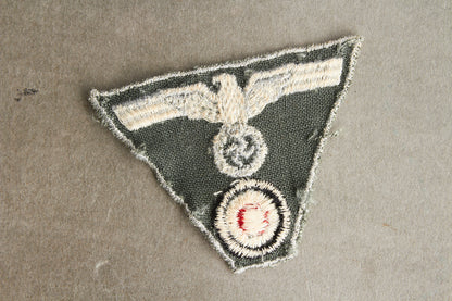 WW2 Tysk Wehrmacht M43 Kasketørn. Original.