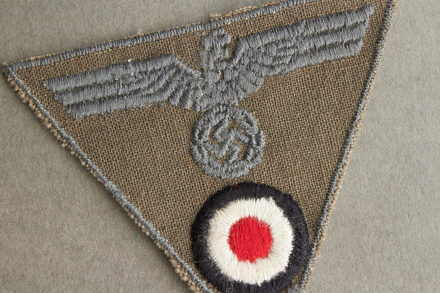 WW2 Tysk Wehrmacht M43 Kasketørn. Original.