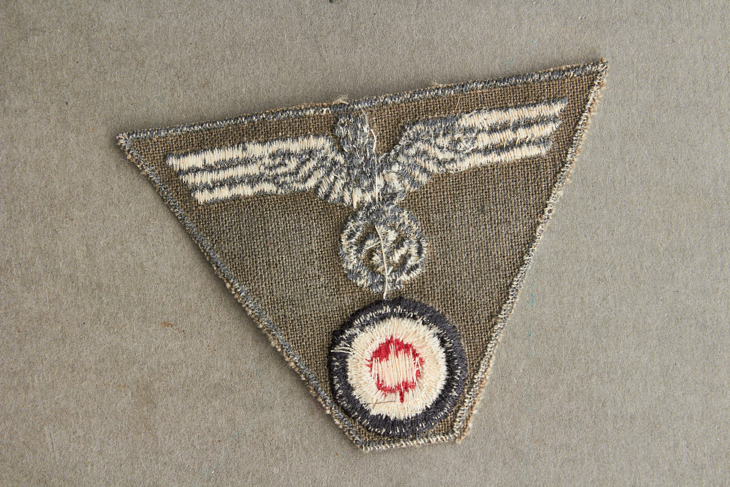 WW2 Tysk Wehrmacht M43 Kasketørn. Original.