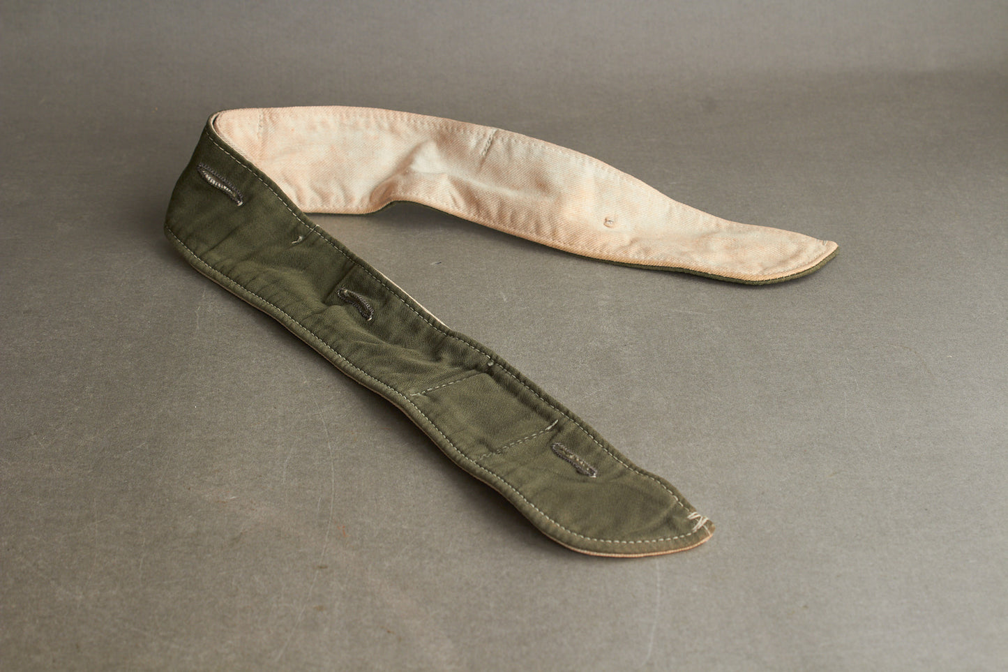 WW2 Tysk Wehrmacht krave til kampjakken. Original.