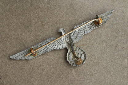 WW2 Tysk Wehrmacht Brystørn til den hvide Sommerjakke. Original.