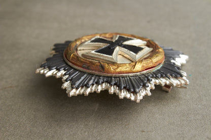 WW2 Tysk DKiG (Deutsches Kreuz in Gold) 1957-model. Original.