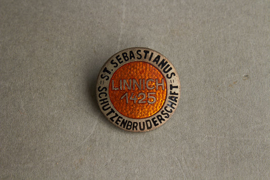 WW2 Tysk "St. Sebastianus Schutzenbruderschaft" Medlems Mærke. Original.