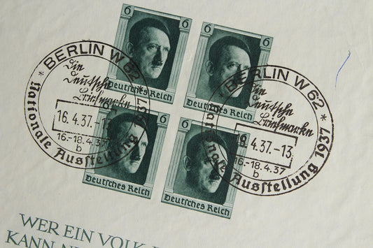 WW2 Tysk "AH" Frimærker på ark. Original.