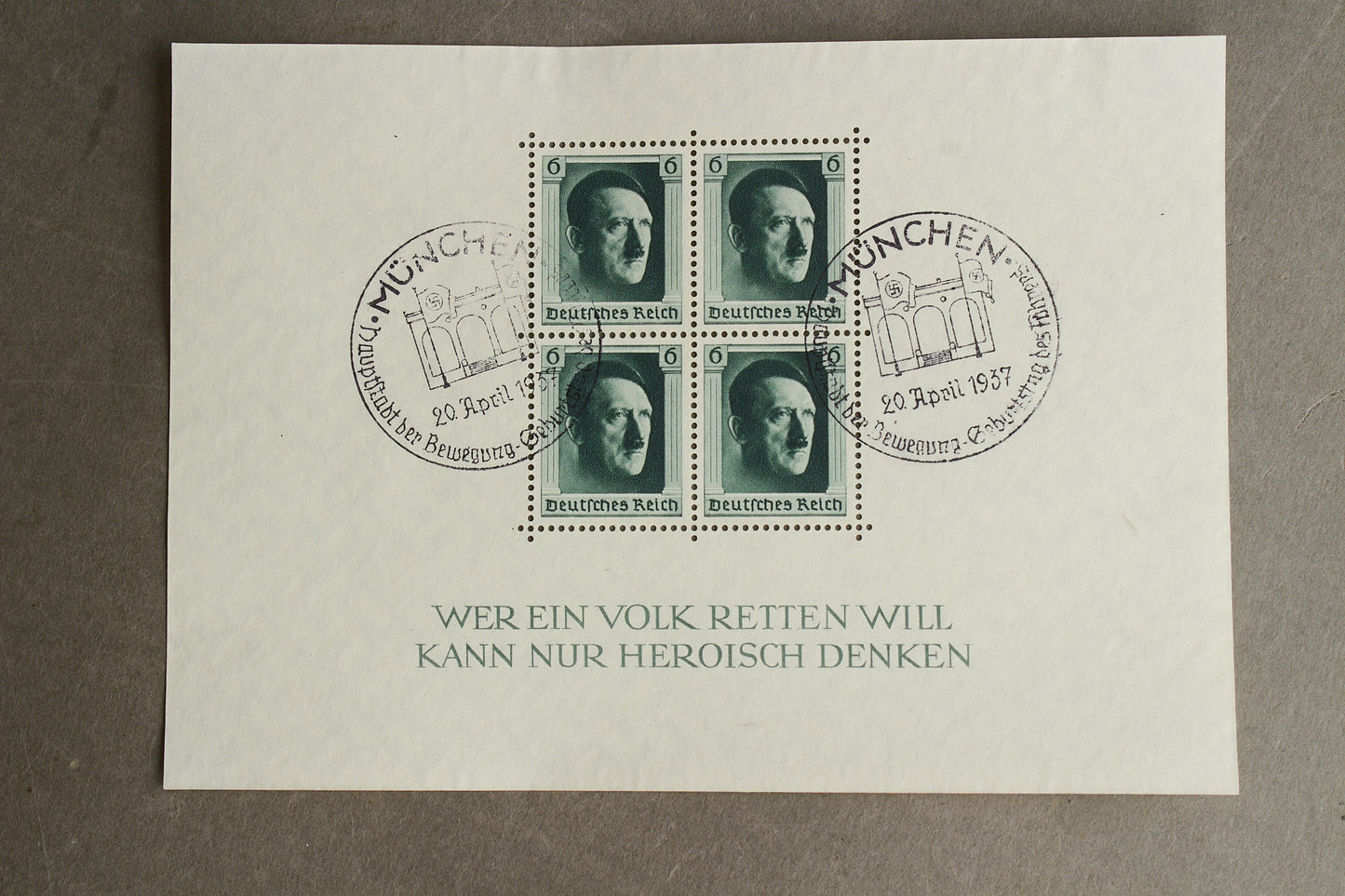 WW2 Tysk "AH" Frimærker på ark. Original.