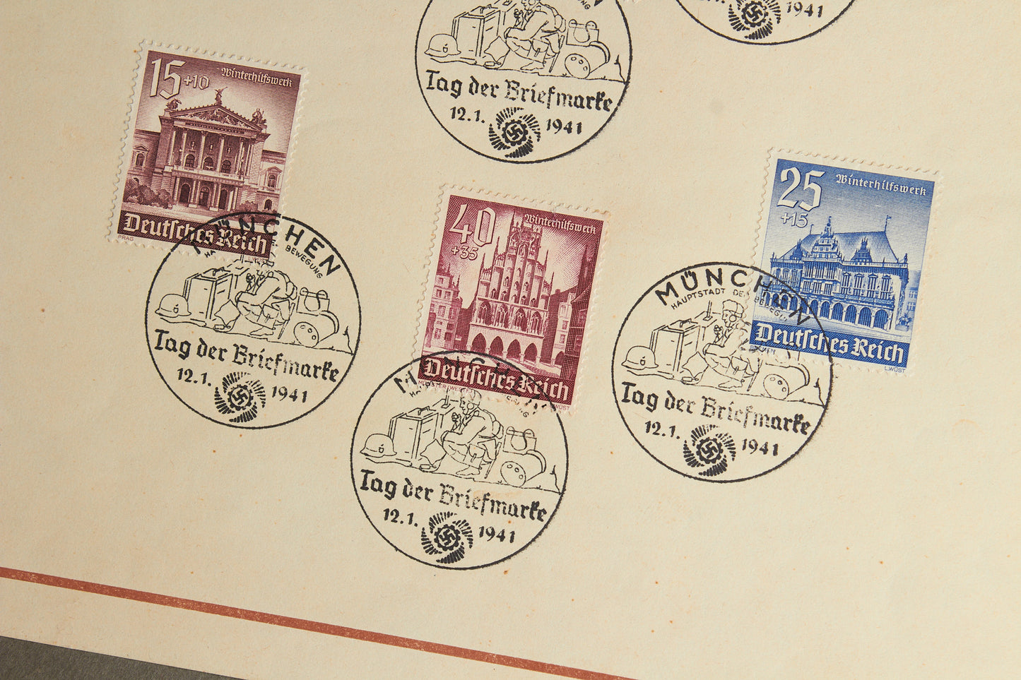 WW2 Tysk WHW Frimærker på samler-ark. Original.