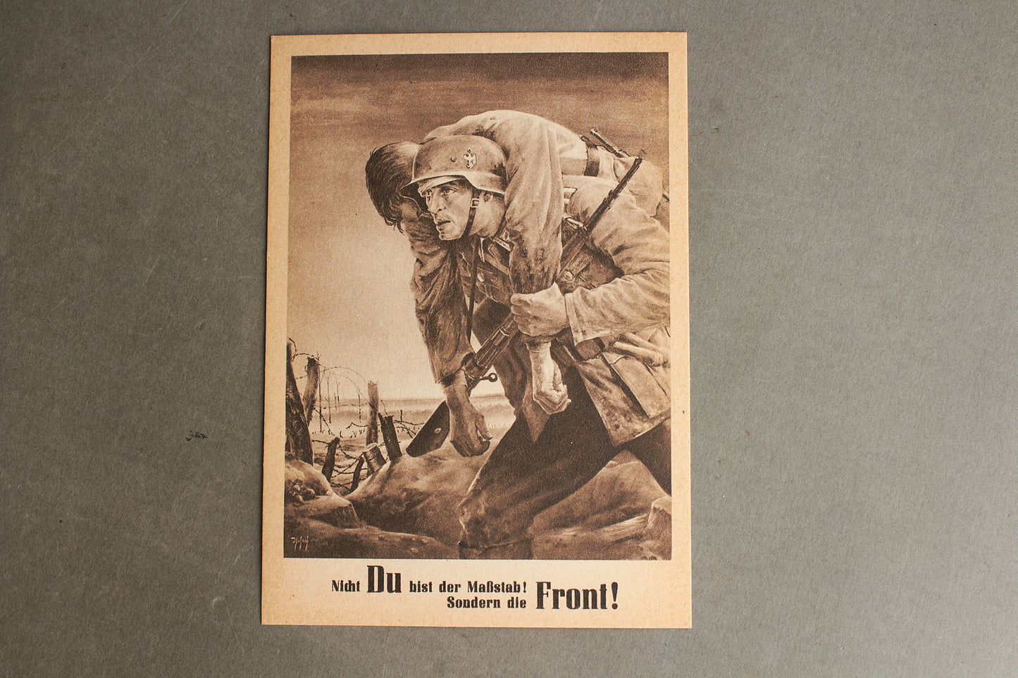 WW2 Tysk NSDAP/Wehrmacht Postkort. Frankeret med "præget" frimærke og stemplet. En af de bedre. Original.