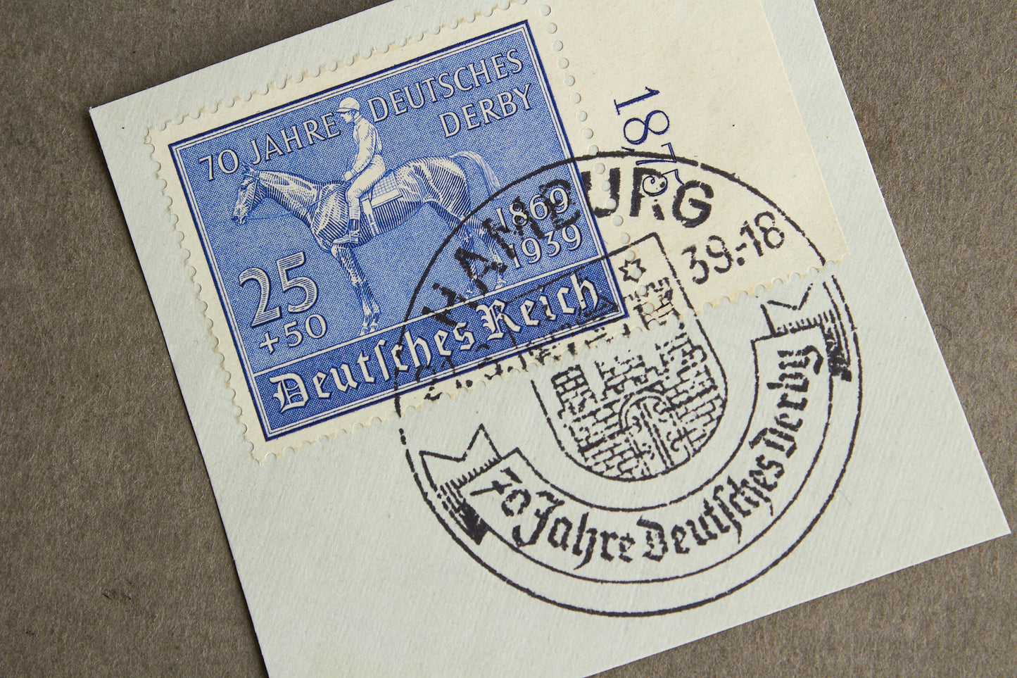 WW2 Tysk Frimærke med stempel. Original.