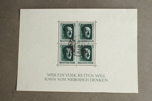 WW2 Tysk "AH" Frimærker på ark. Original.