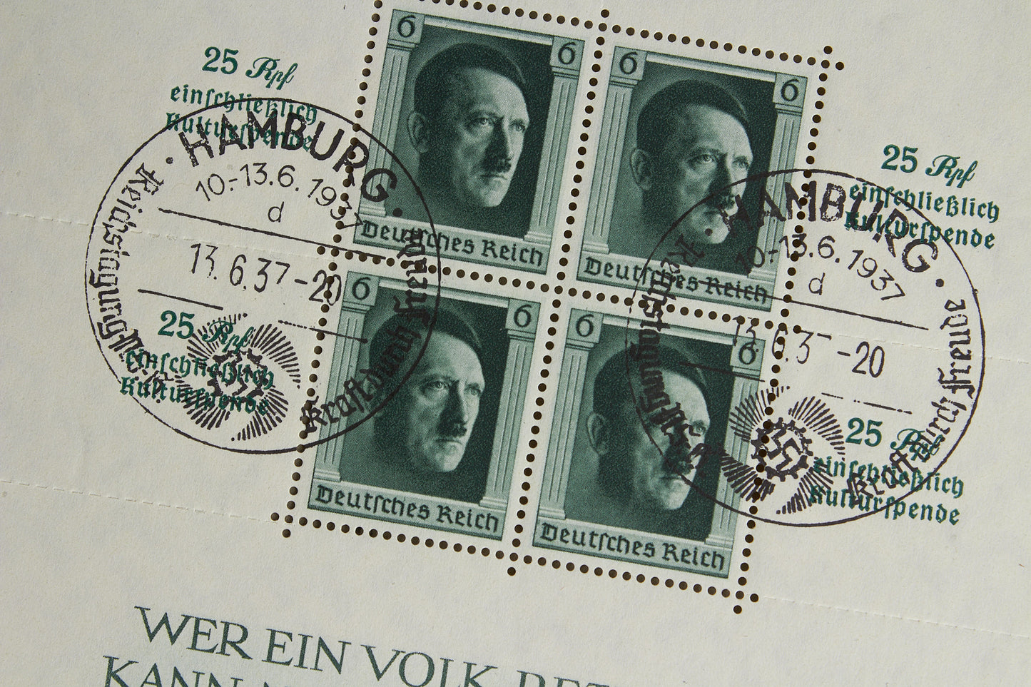 WW2 Tysk "AH" Frimærker på ark. Original.