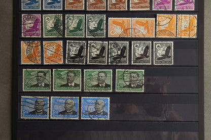 WW2 Tysk Lot af Frimærker. Flere gode og sjældne. 46 stk. Original.