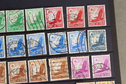 WW2 Tysk Lot af Frimærker. Flere gode og sjældne. 46 stk. Original.