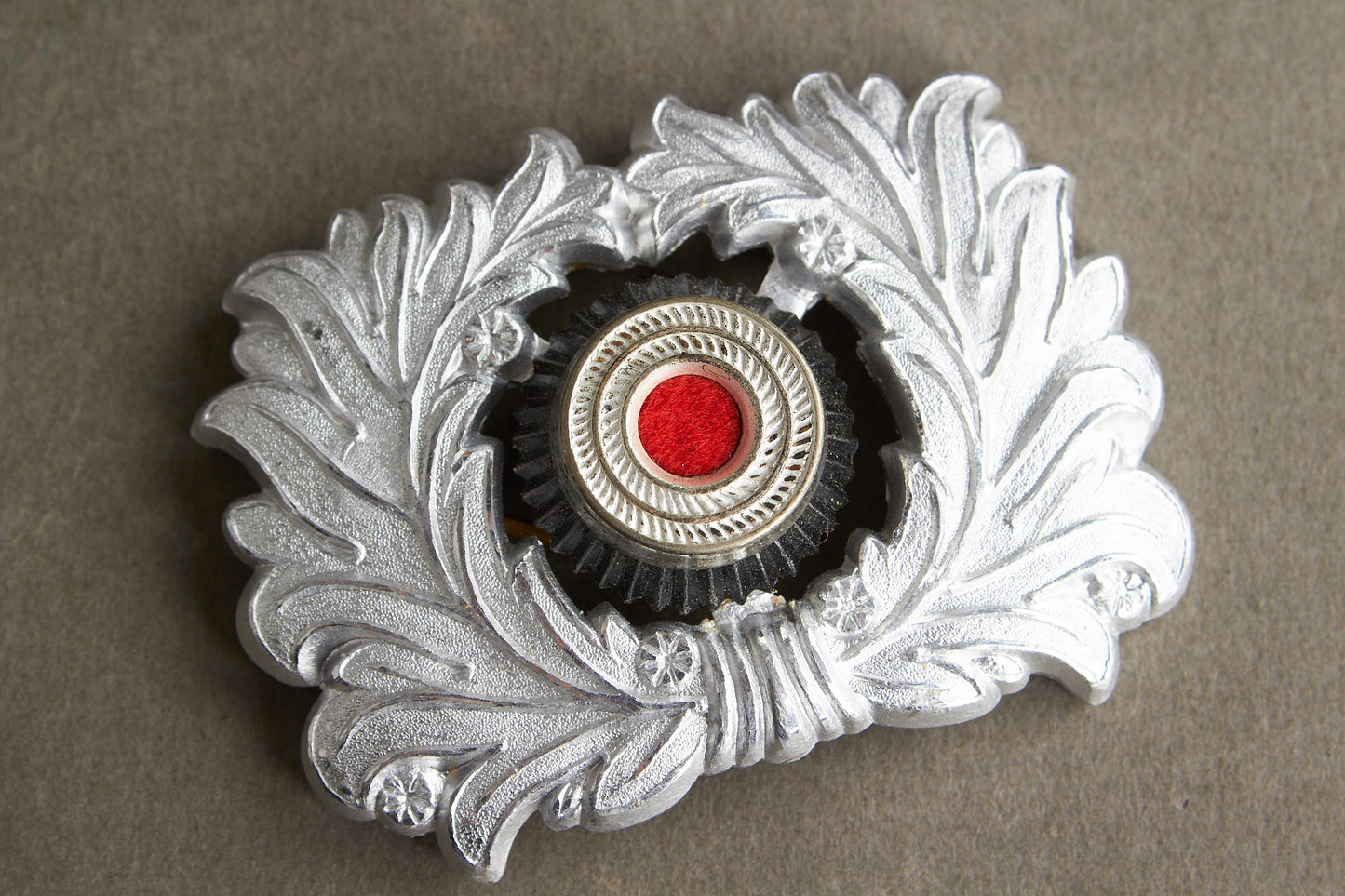 WW2 Tysk Zolldienst Kasketmærke. Original.