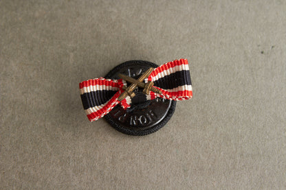 WW2 Tysk KVK m. sværd Sløjfespange. Original.