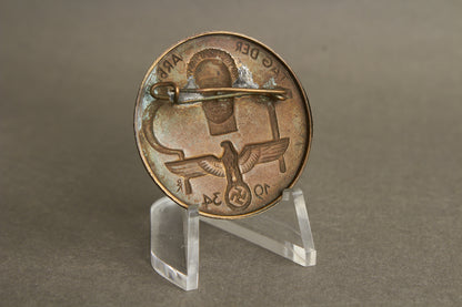 WW2 Tysk Dagsbadge. Original.