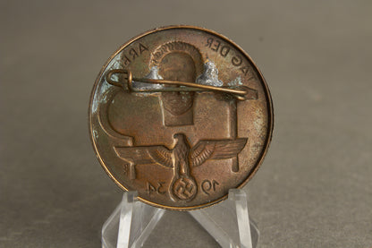 WW2 Tysk Dagsbadge. Original.