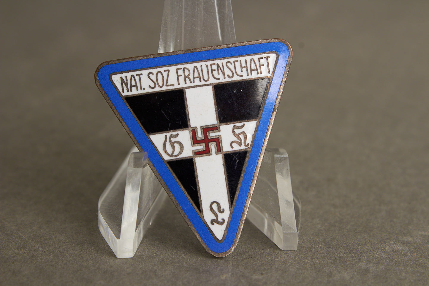 WW2 Tysk "Frauenschaft" Medlemsmærke. Original.