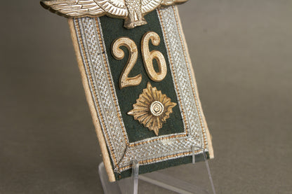 WW2 Tysk Wehrmacht Veteran "Souvenir". Skulderstrop med ørn (hagekors knækket). Original.