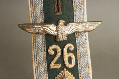 WW2 Tysk Wehrmacht Veteran "Souvenir". Skulderstrop med ørn (hagekors knækket). Original.