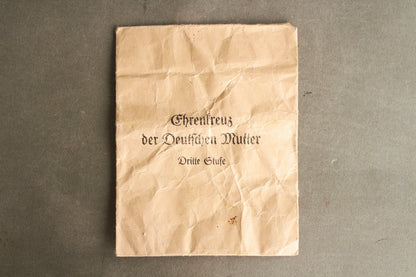 WW2 Tysk Mutterkreuz i Bronze Pose. Original.