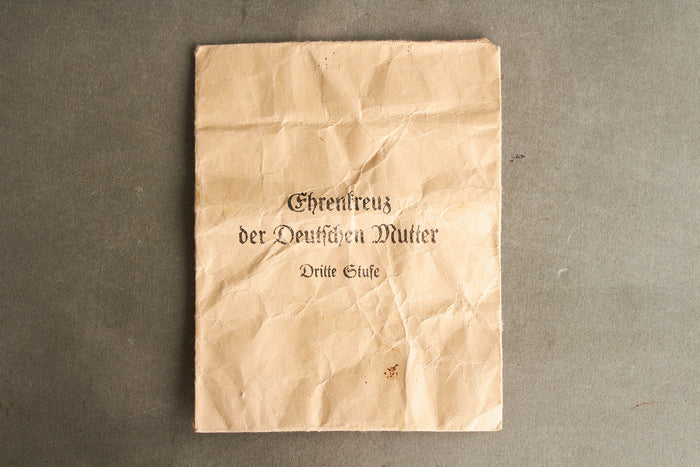 WW2 Tysk Mutterkreuz i Bronze Pose. Original.