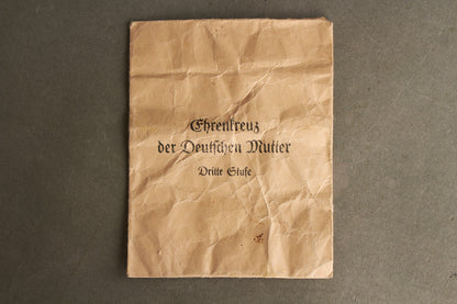 WW2 Tysk Mutterkreuz i Bronze Pose. Original.