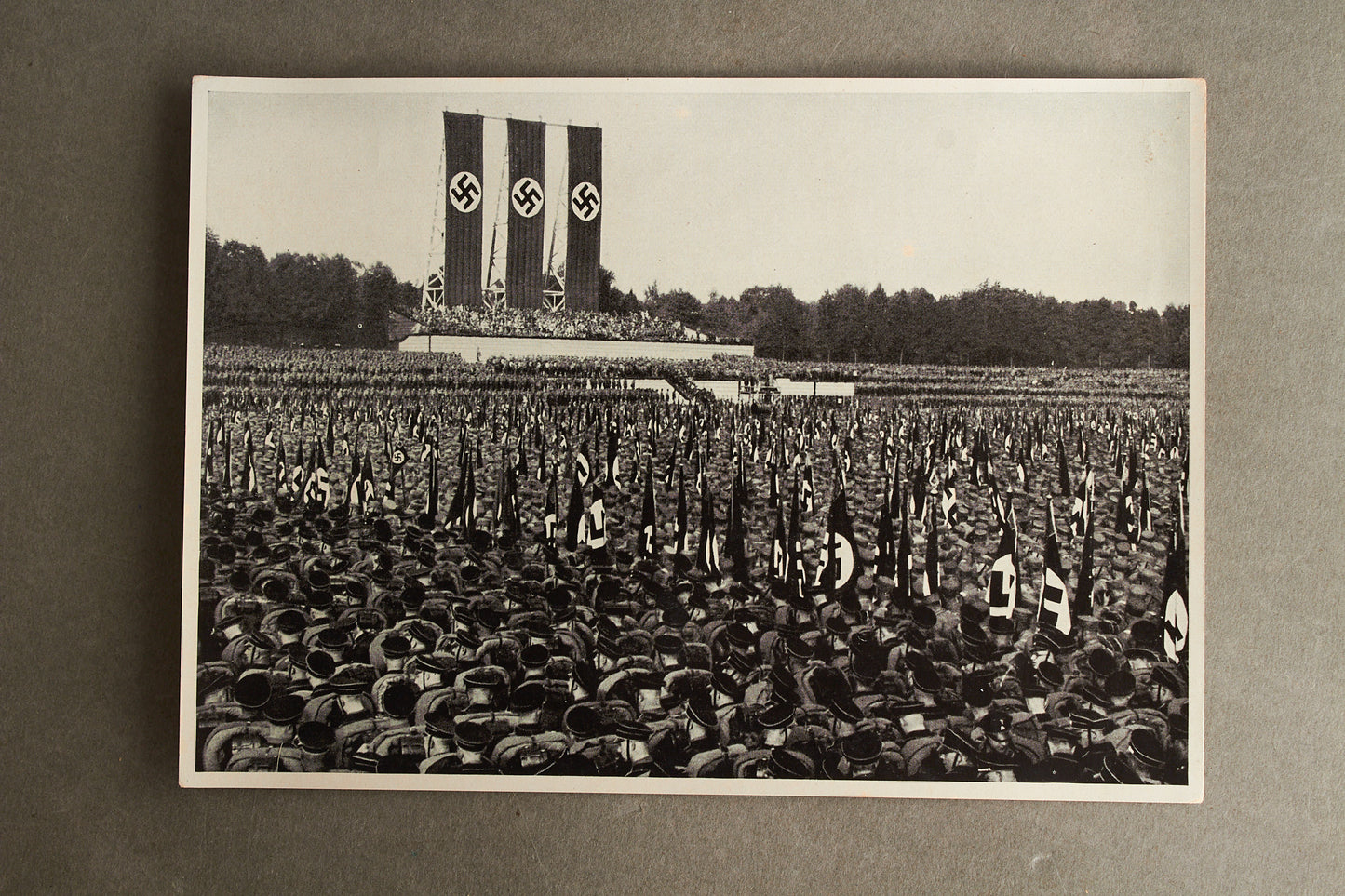 WW2 Tysk "Cigaretten Album" Billede. 12x17 cm. Godt motiv. Original.