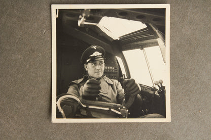 WW2 Tysk Foto af Luftwaffe Pilot. Original.