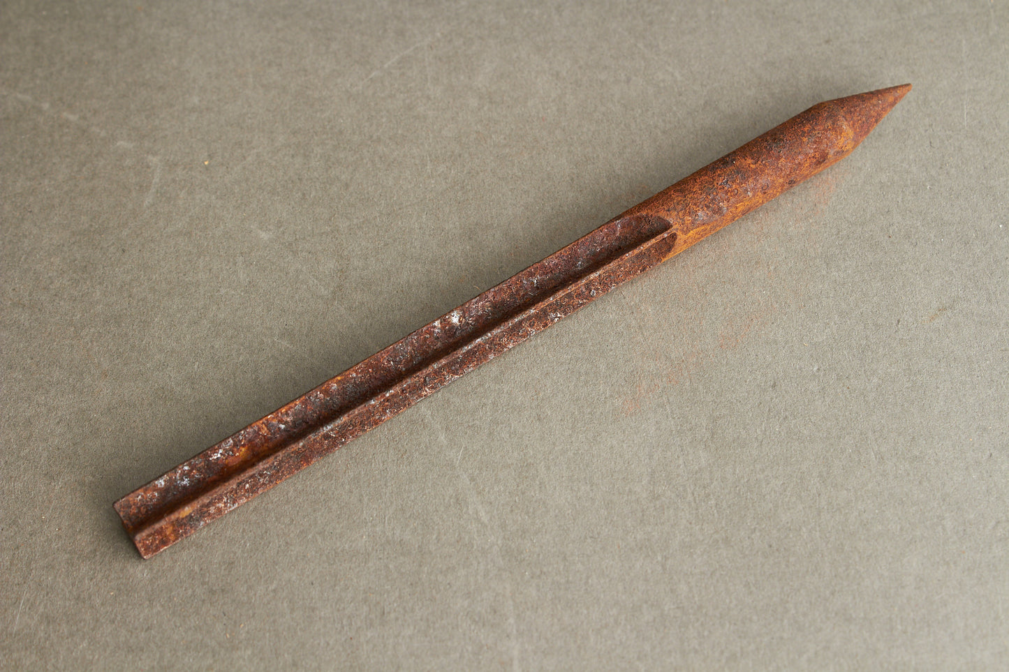 WW1 Tysk "Flyverpil" Kastet ud fra de tyske fly over allierede skyttegrave i hundredvis af gangen. Original.