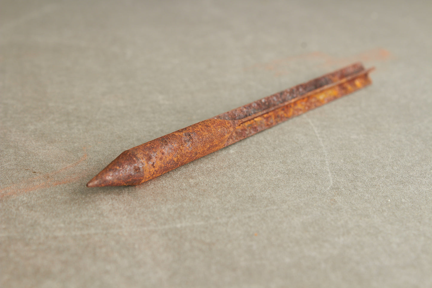 WW1 Tysk "Flyverpil" Kastet ud fra de tyske fly over allierede skyttegrave i hundredvis af gangen. Original.