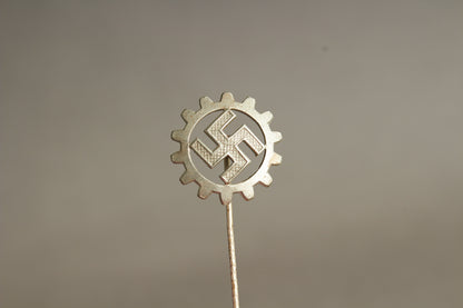 WW2 Tysk DAF Medlemspin. Original.