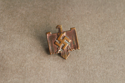 WW2 Tysk DRL Medlems mærke. Original.