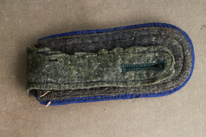 WW2 Tysk Wehrmacht "Sanitäter" Skulderstrop. Til kampuniformen. Original.