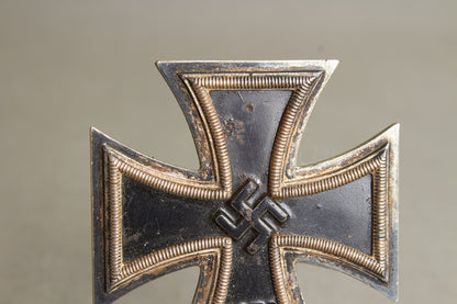 WW2 Tysk Jernkors 1. Klasse. Med fremstiller L/15. Original.