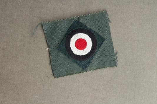 WW2 Tysk Wehrmacht Skråhue Korkade. Original.