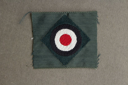 WW2 Tysk Wehrmacht Skråhue Korkade. Original.