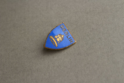WW2 Tysk Veteranforening Lokalafdeling "Berlin" Medlemsmærke. Original.