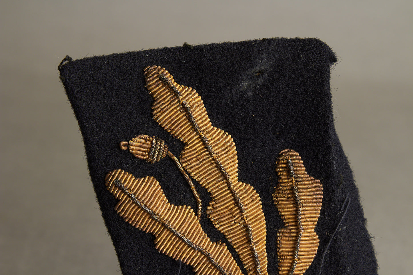 WW2 Dansk Told Kravespejl. Høj rang. Tysk-fremstillet. Original.